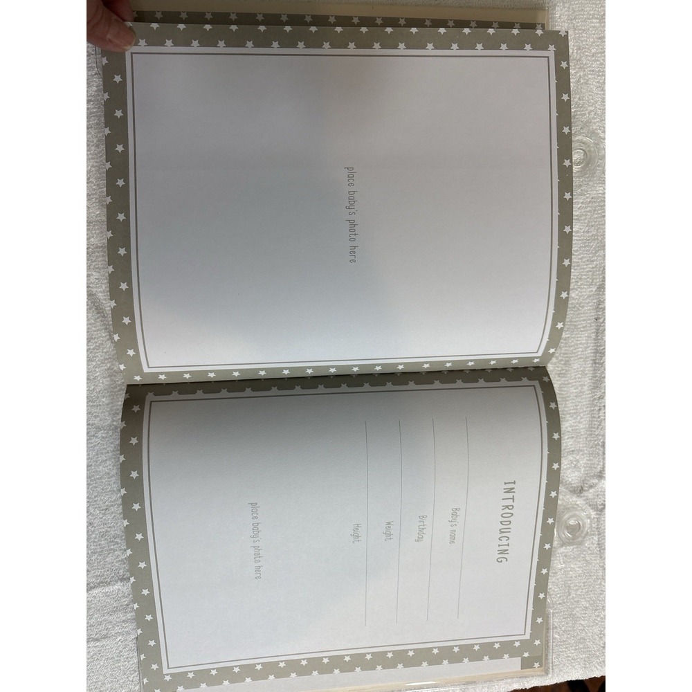 Little Pear by‎ Pearhead My Baby Book Memory Album w Photo Frame & Ink Pad 9x11 - Picture 4 of 7